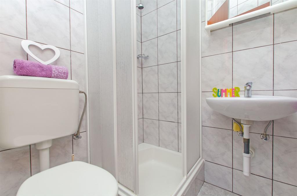 Apartments Zecic 奥米什 外观 照片
